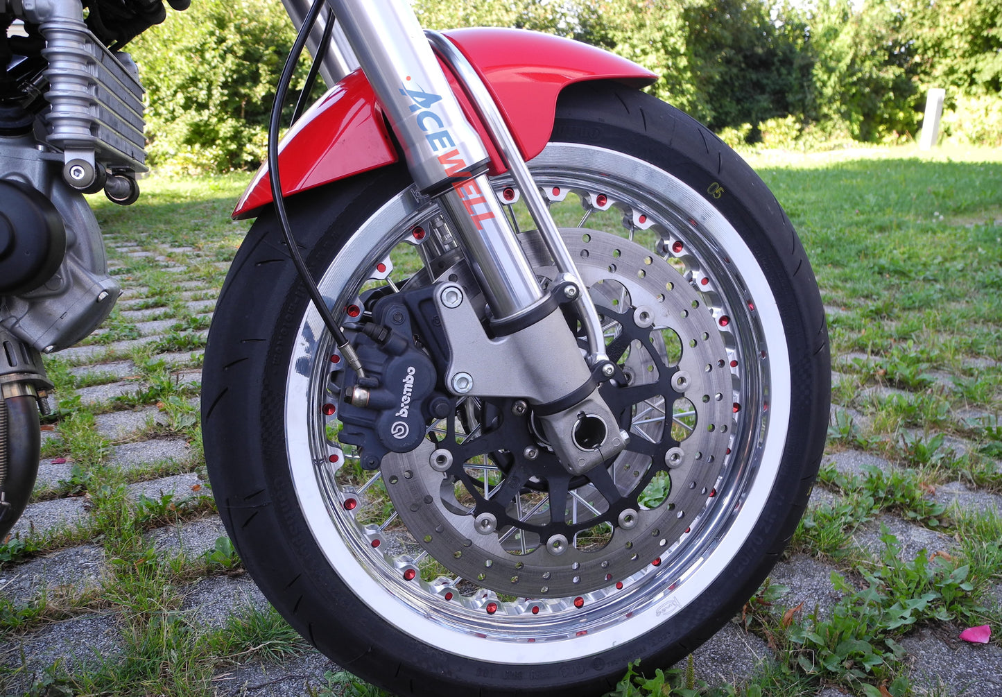 Ruote Kineo per Ducati Sportclassic GT1000 2006-2012