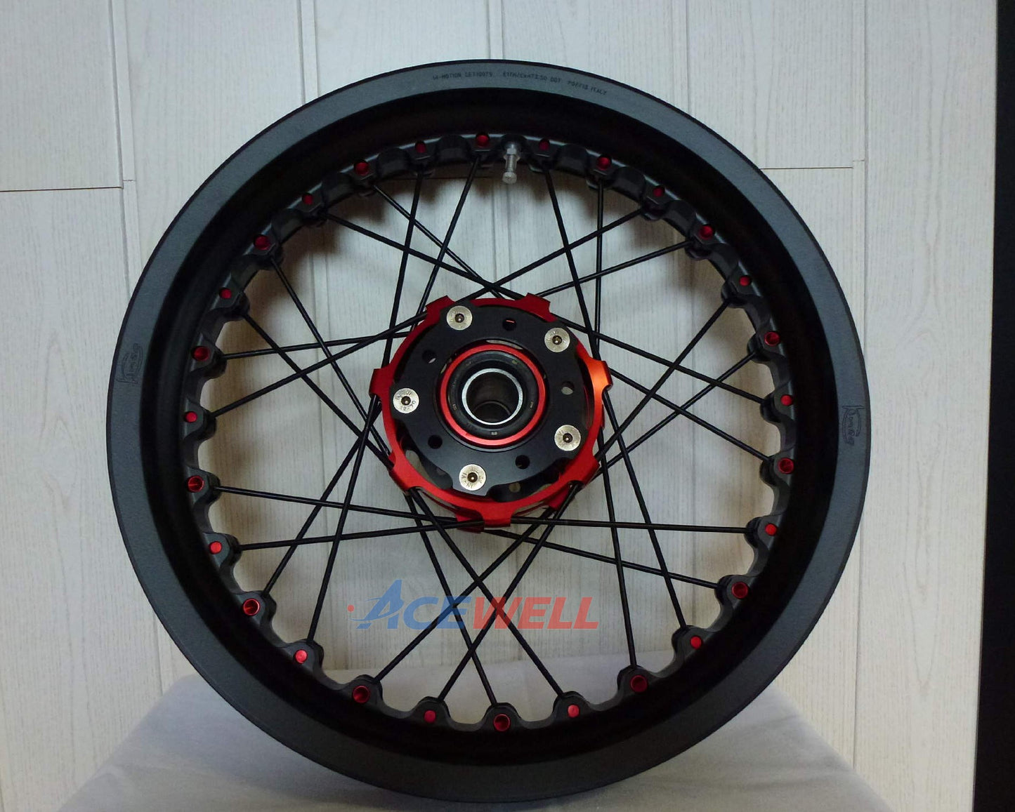 Kineo Wheels für Benelli TNT 899 2016