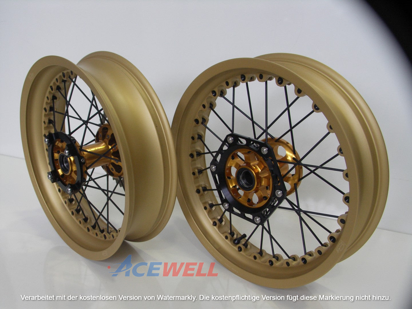 Ruote Kineo per BMW R1250R (TPMS EVO) 2019>>