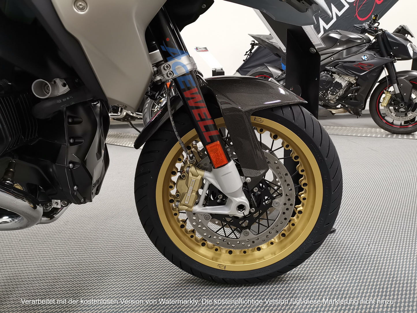 Ruote Kineo per BMW R1250R (TPMS EVO) 2019>>