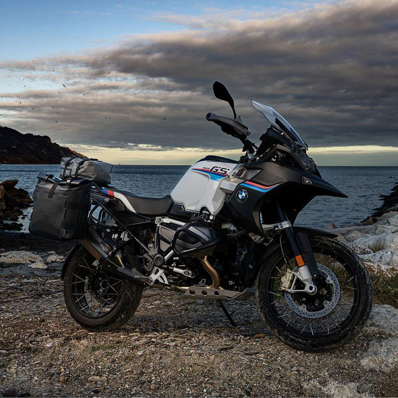 Aluminium-Taschenhalter mit verstellbarer Hypalon-Vorderseite und Schnellkupplung + BMW R12 NineT linker Rahmen
