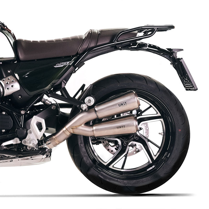 Niedriger Doppel-Titan-Auspuff mit sichtbaren Schweißnähten für BMW R12 NineT