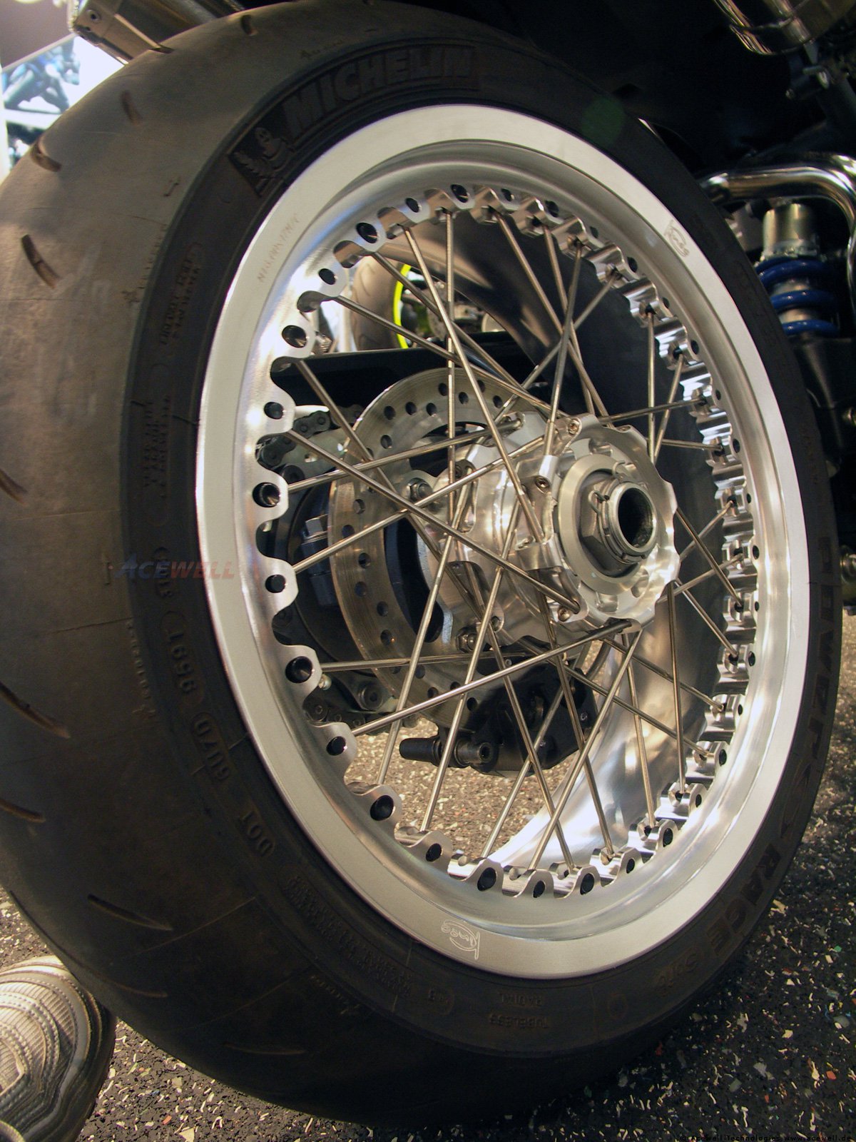 Kineo Wheels für Triumph Bonneville T100 900 2019>>