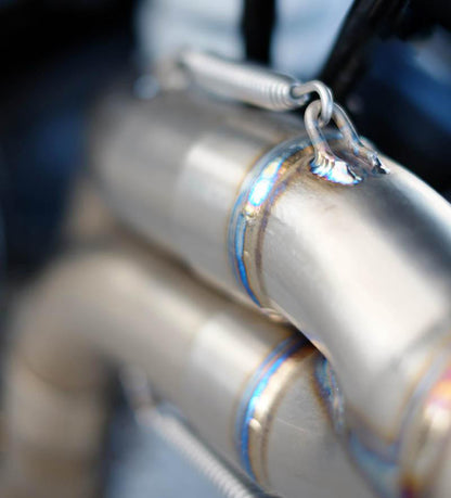 Hohe Auspuffanlage aus Titan RnineT