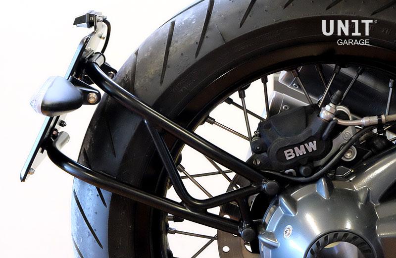 Niedriger Kennzeichenhalter