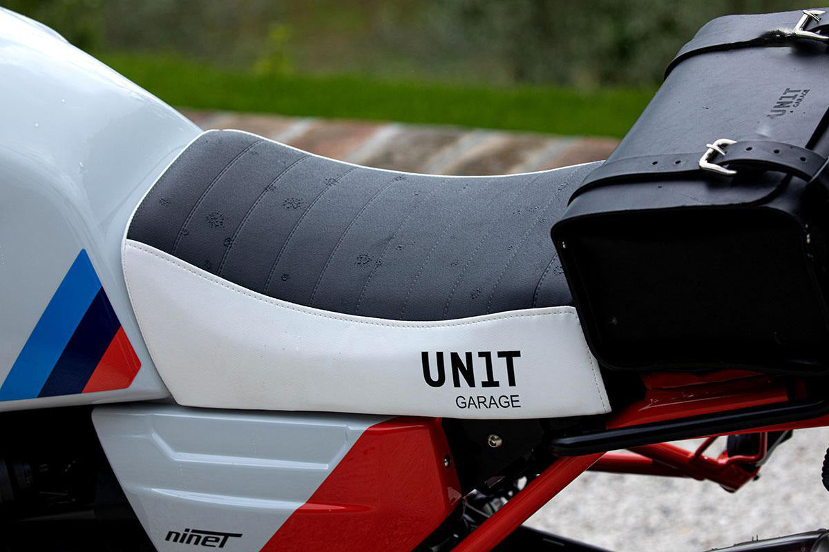 Vordere Sitzbank Kit nineT aus Sky Weiß/Schwarz